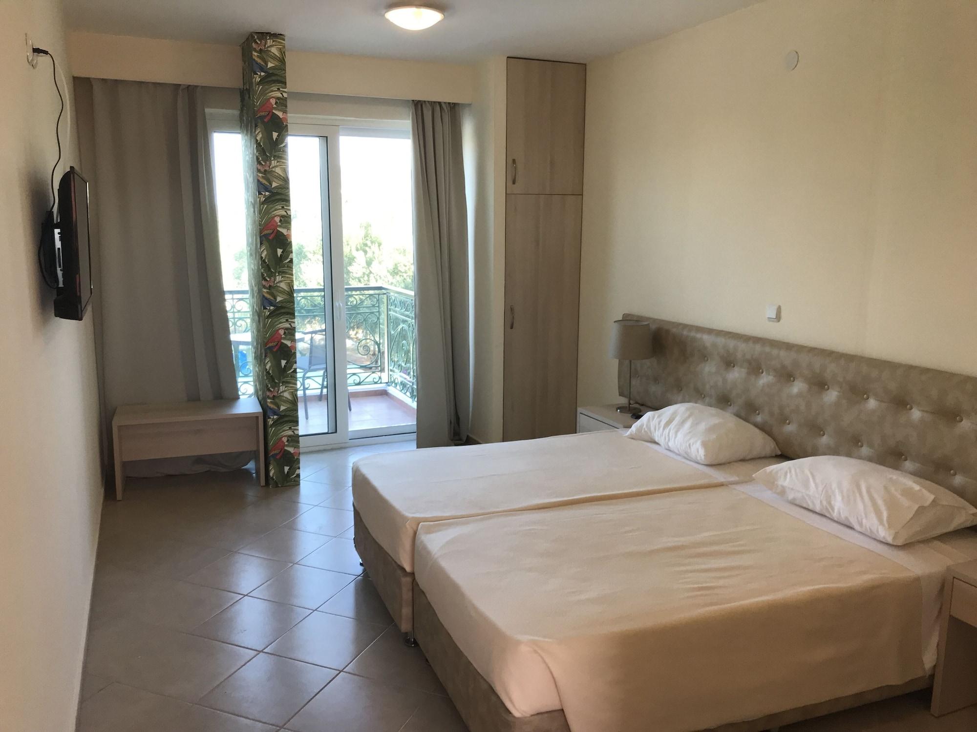 Ai Helis Resort スヴォロナータ エクステリア 写真