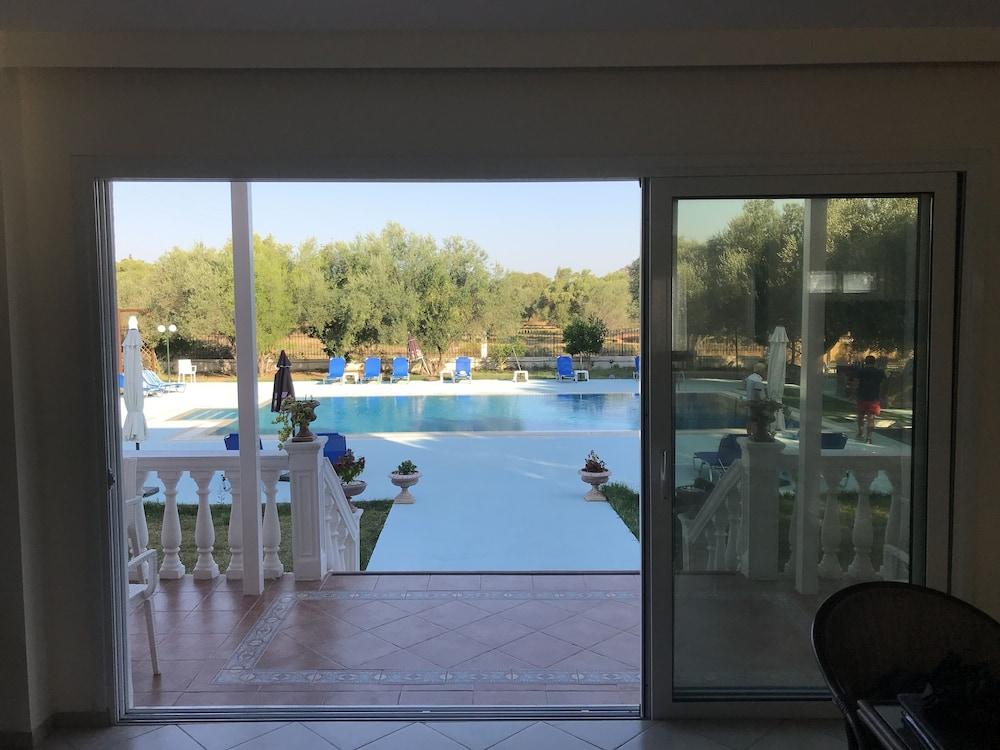 Ai Helis Resort スヴォロナータ エクステリア 写真