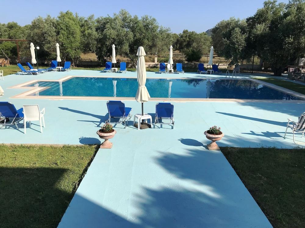 Ai Helis Resort スヴォロナータ エクステリア 写真