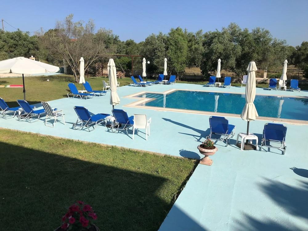 Ai Helis Resort スヴォロナータ エクステリア 写真